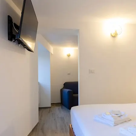 Castelli's Apartmetnts Fico 1 Appartement *