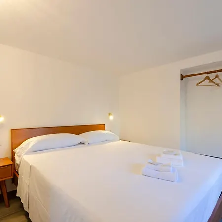Castelli's Apartmetnts Fico 1 Appartement